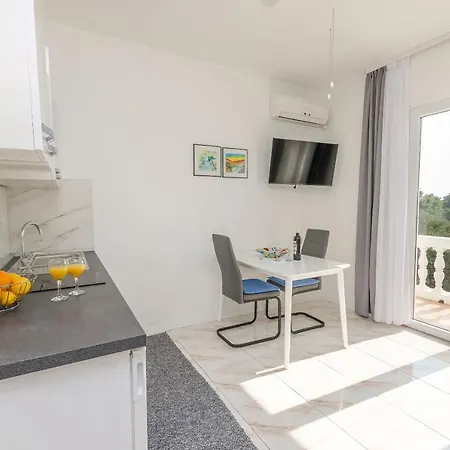 Appartement And On The Vodice