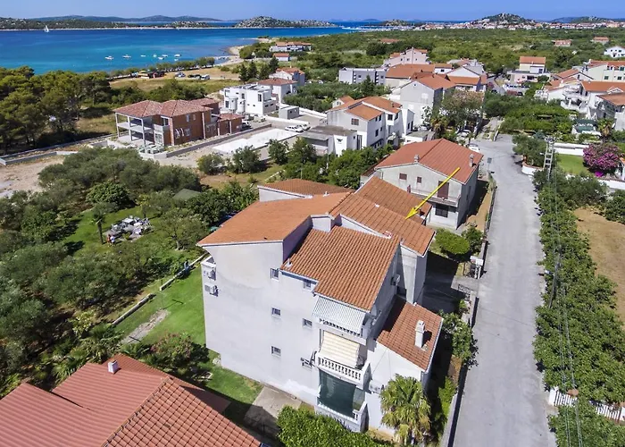 And On The Lejlighed Vodice