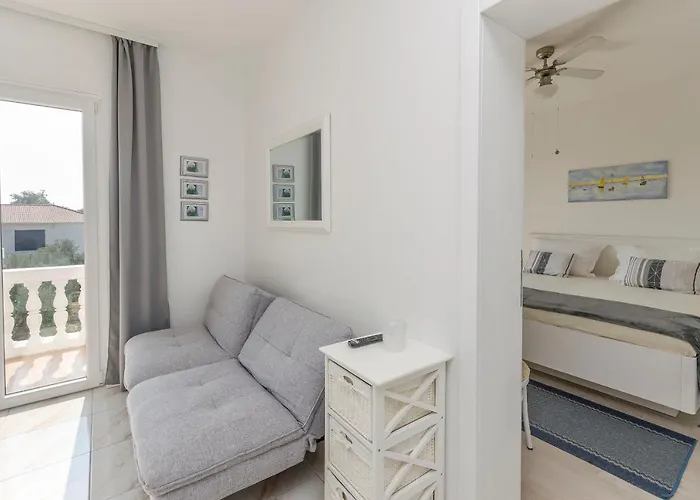 And On The Apartamento Vodice