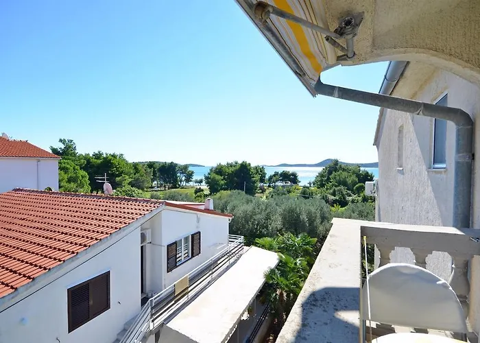 Apartamento And On The